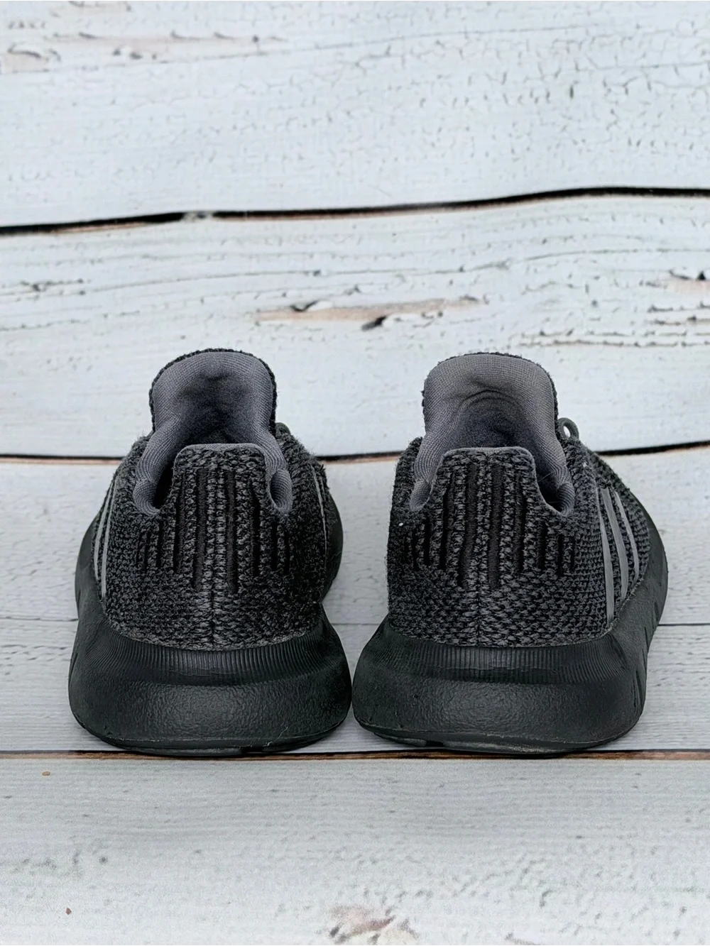 adidas Originals Swift Run Black Carbon Grey Kids Sneakers - Size 9K